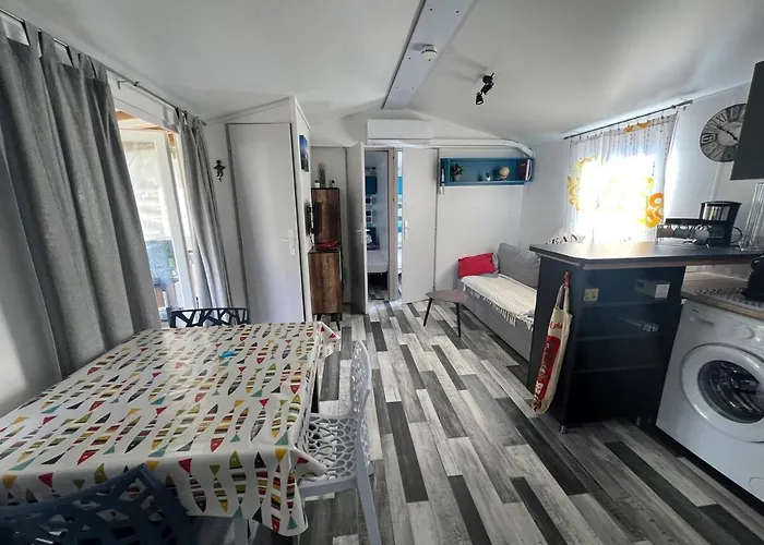 421 Mobil Domaine De La Forge * La Teste-de-Buch